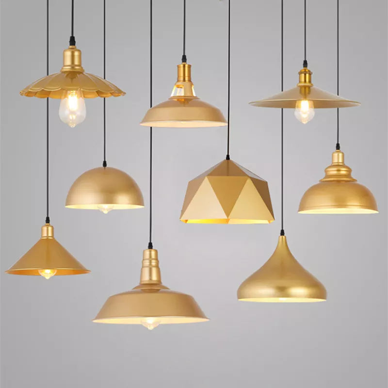 Colgante retro elegante dorado nórdico