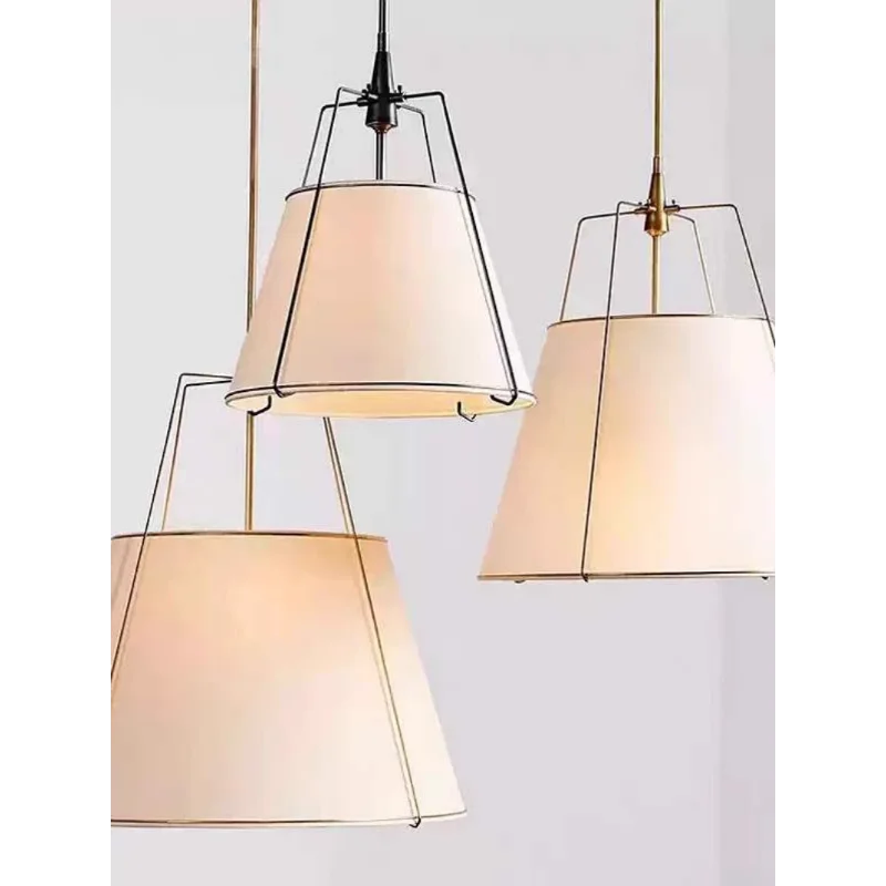 Lámpara moderna líneas audaces diseño