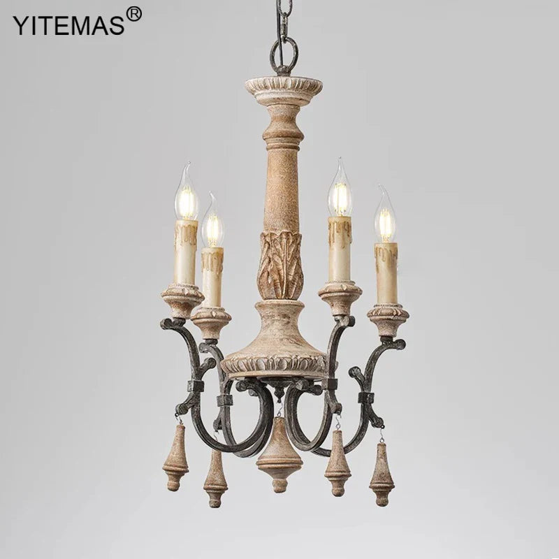 Lámpara de araña vintage elegante de madera