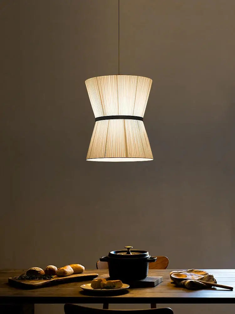 Lámpara minimalista elegante de tela