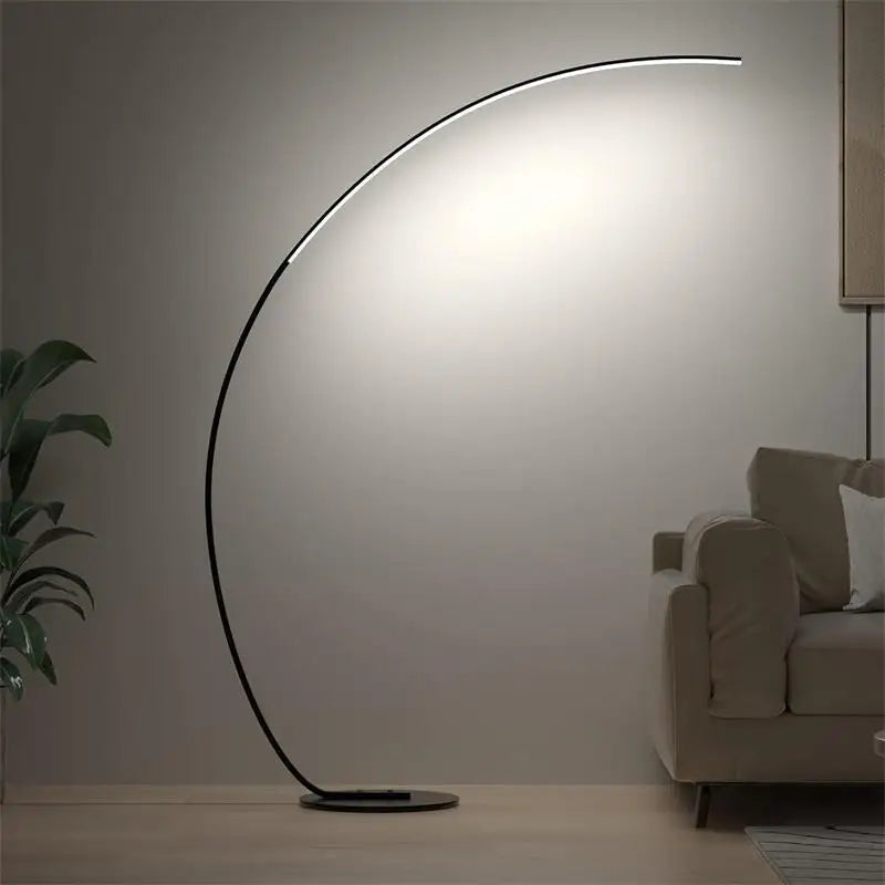Lámpara de pie moderna de arco en metal negro con iluminación LED - diseño elegante para salón y oficina