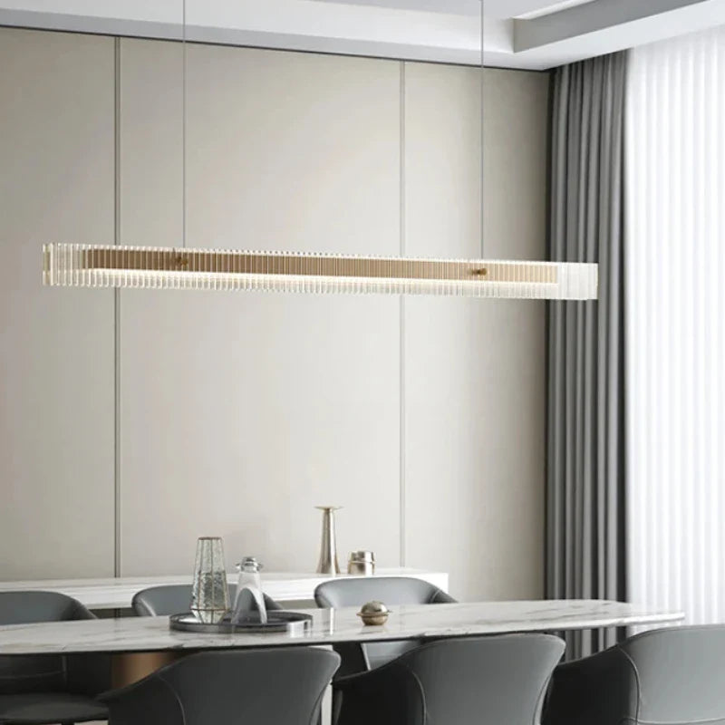 Lámpara de vidrio contemporánea luminosa.