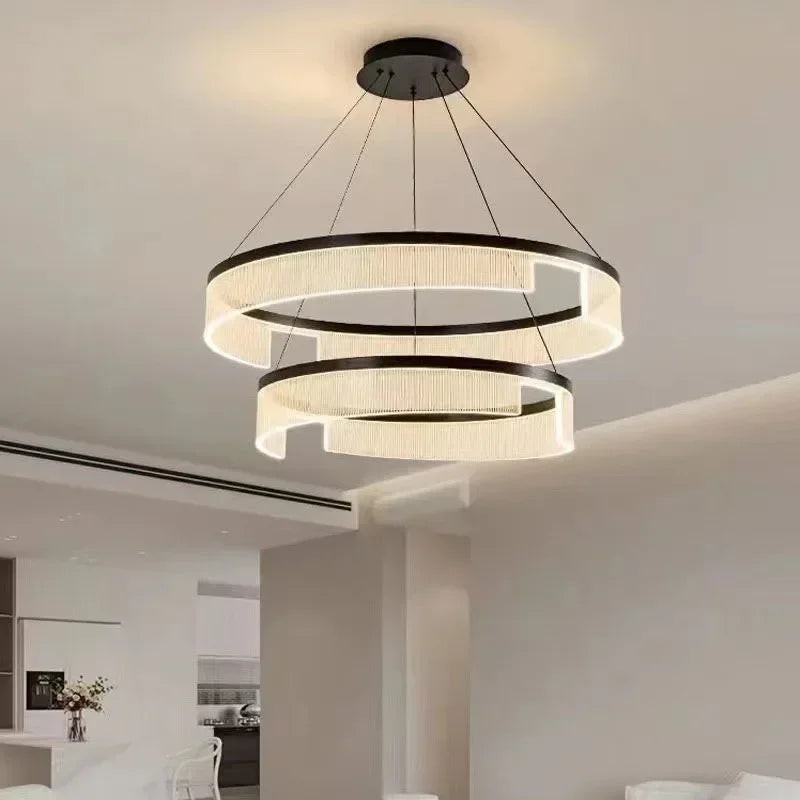 Lámpara LED de anillos colgantes con diseño nórdico moderno