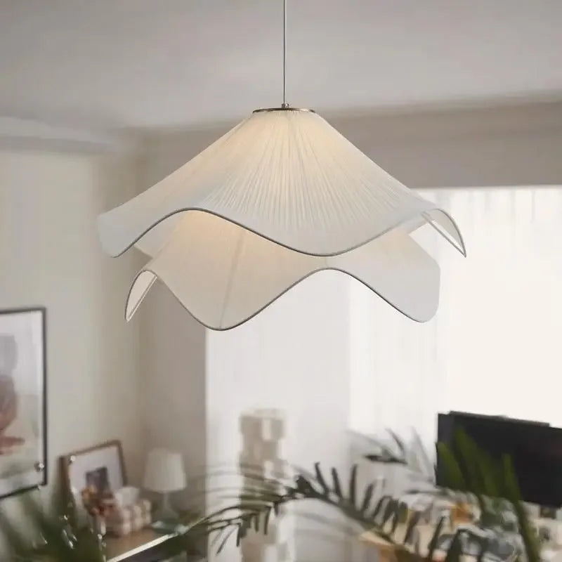Lámpara de tela plisada estilo nórdico simple y cómoda