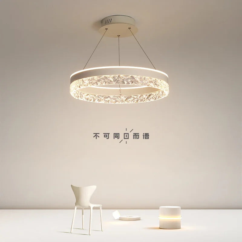 lámpara colgante moderna minimalista led con anillos de cristal