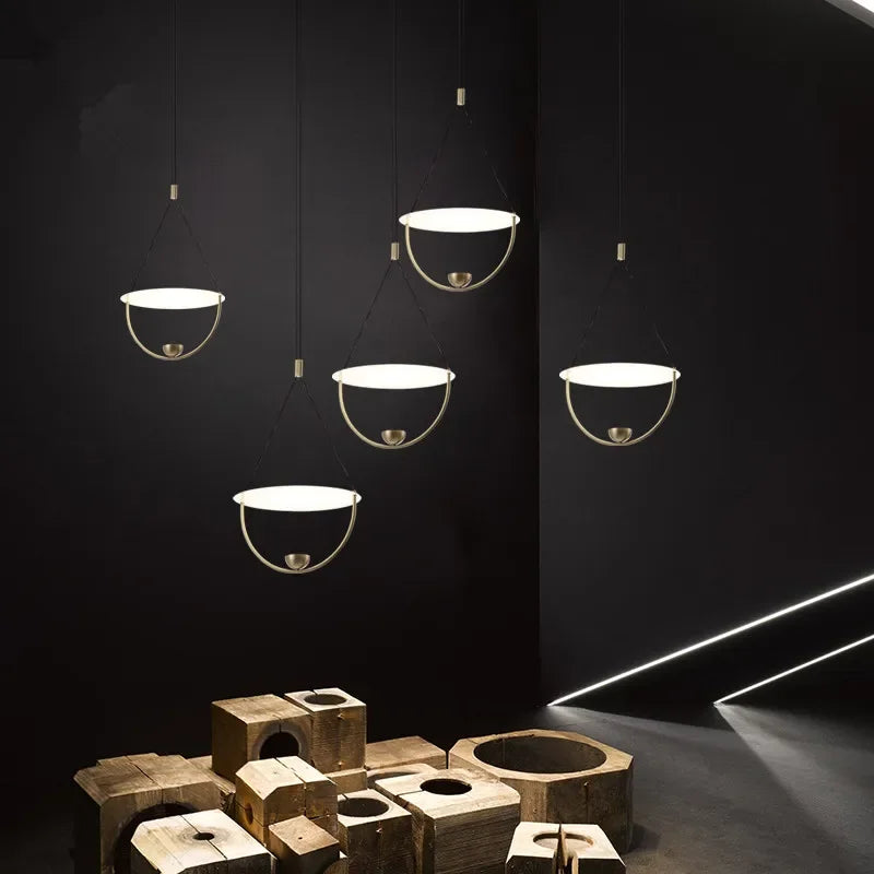 Lámpara LED moderna colgante elegante