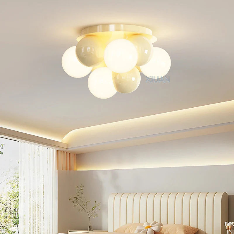 lámpara nórdica burbuja redonda LED para habitación infantil