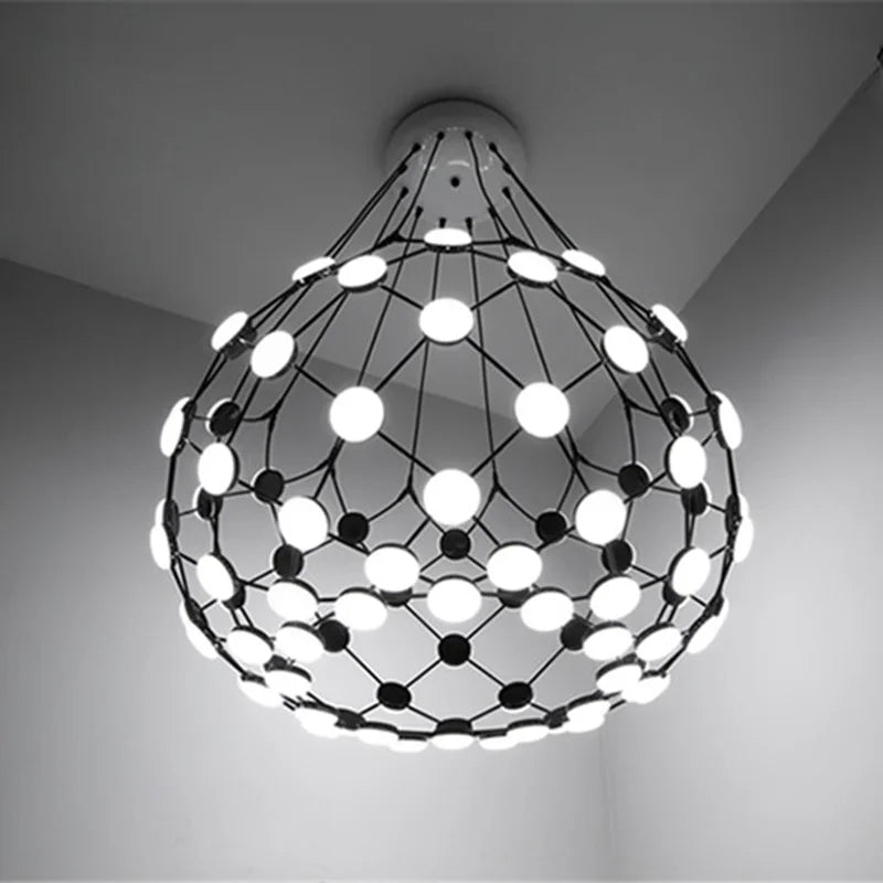 Candelabro de diseño posmoderno creativo en blanco y negro piezas de ajedrez