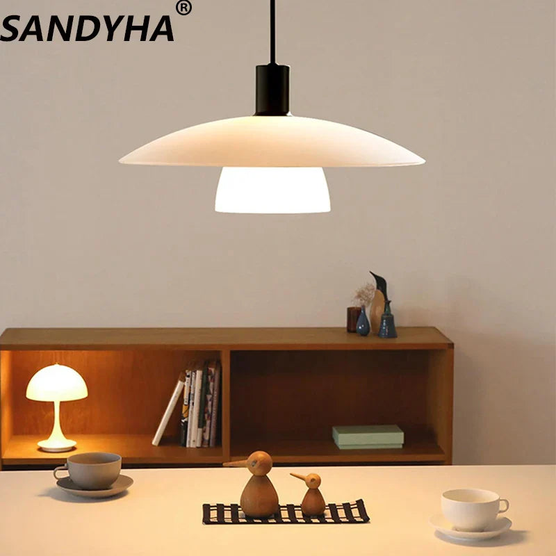 Lámpara minimalista danesa elegante y luminosa