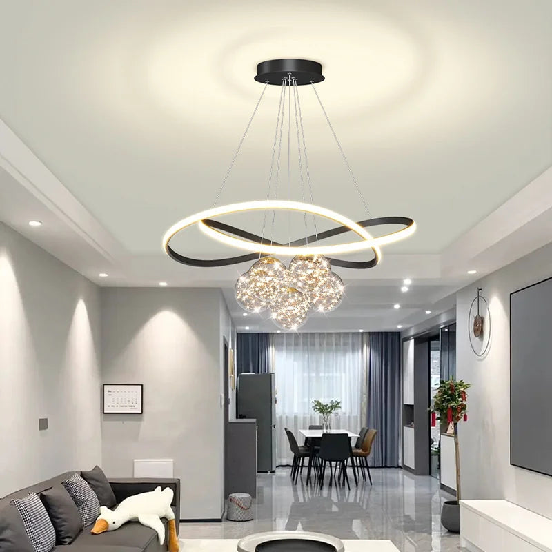 Lámpara colgante decorativa moderna y limpia