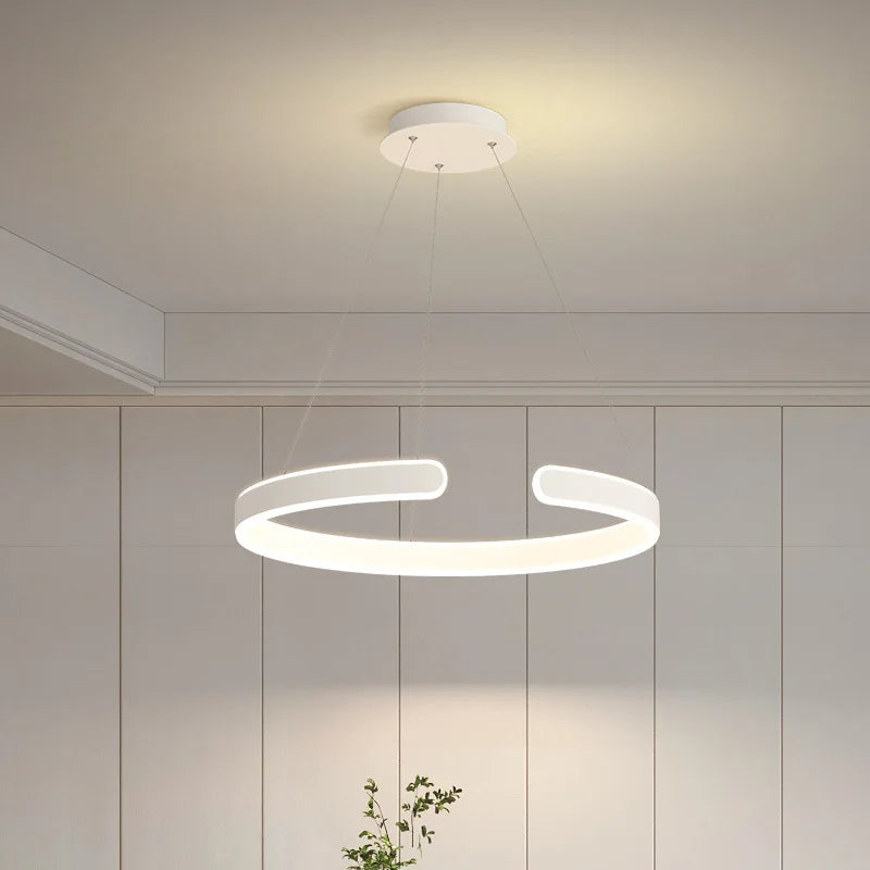 Candelabro escandinavo moderno para iluminación interior elegante