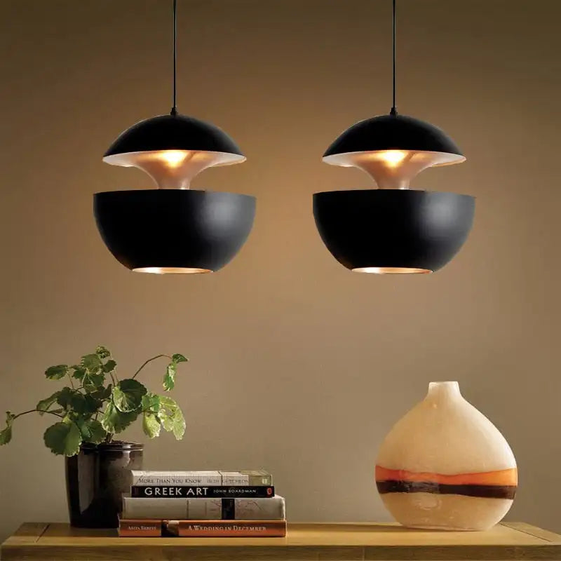 Auralune – Lámpara colgante LED de diseño en metal negro y dorado