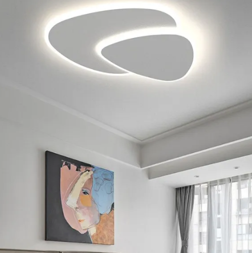 Quinn – Plafón triangular moderno de metal y acrílico blanco para salón