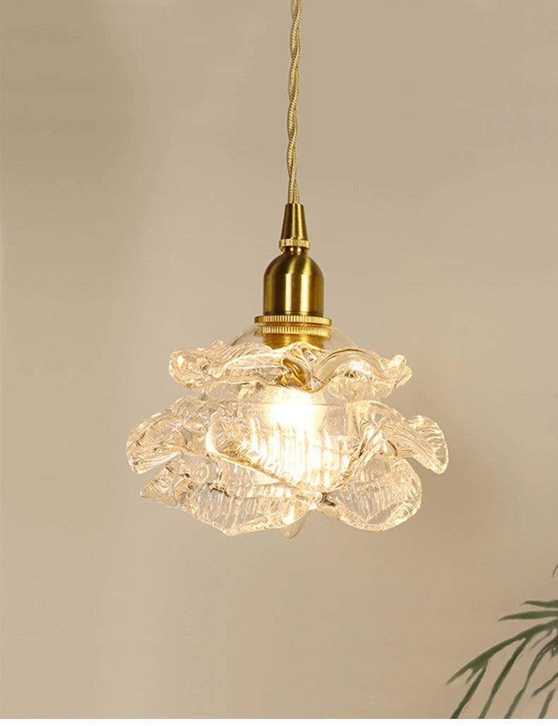 Lámpara de araña de vidrio romántica vintage para una iluminación elegante