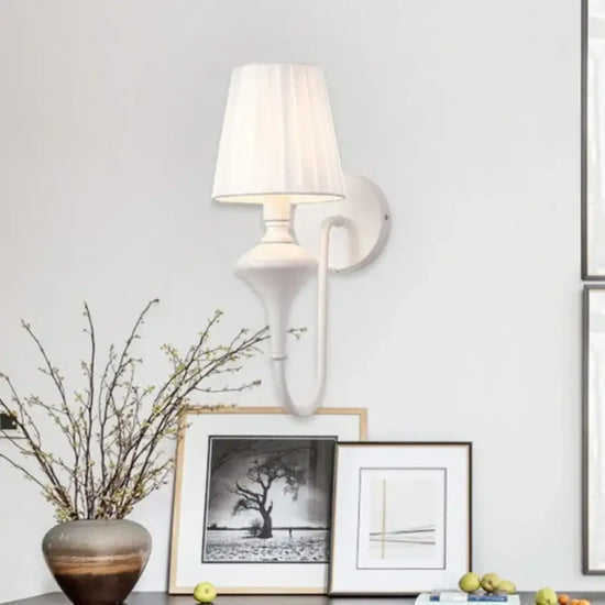 Voici La Transformation Du Titre: Lampe De Chevet Nordique Élégante Design Minimaliste Applique